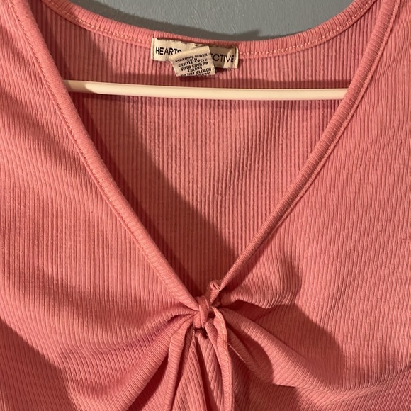 Pink adjustable sting t-shirt - Picture 3 of 3